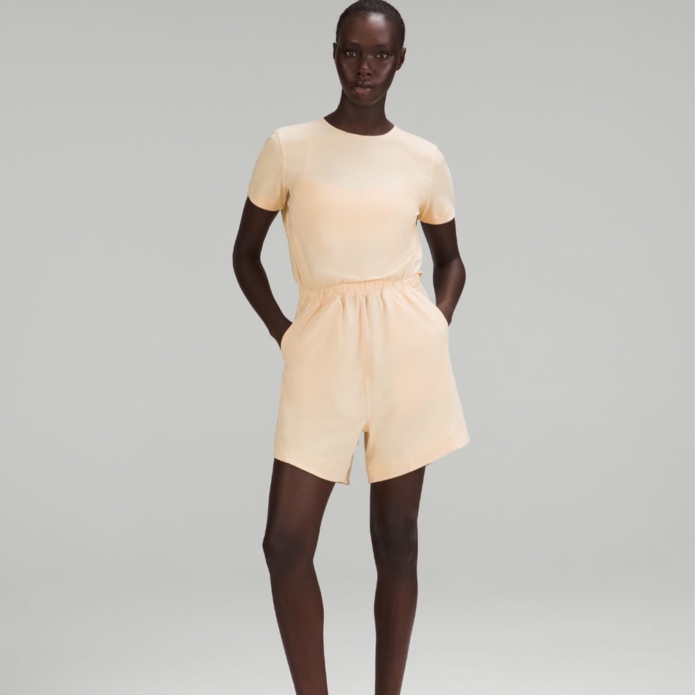 NWT Lululemon Lightweight High-neck Romper (Prosecco)